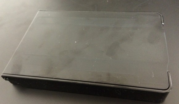 iPhoneとAndroid用ブルートゥース折り畳みキーボードカバー